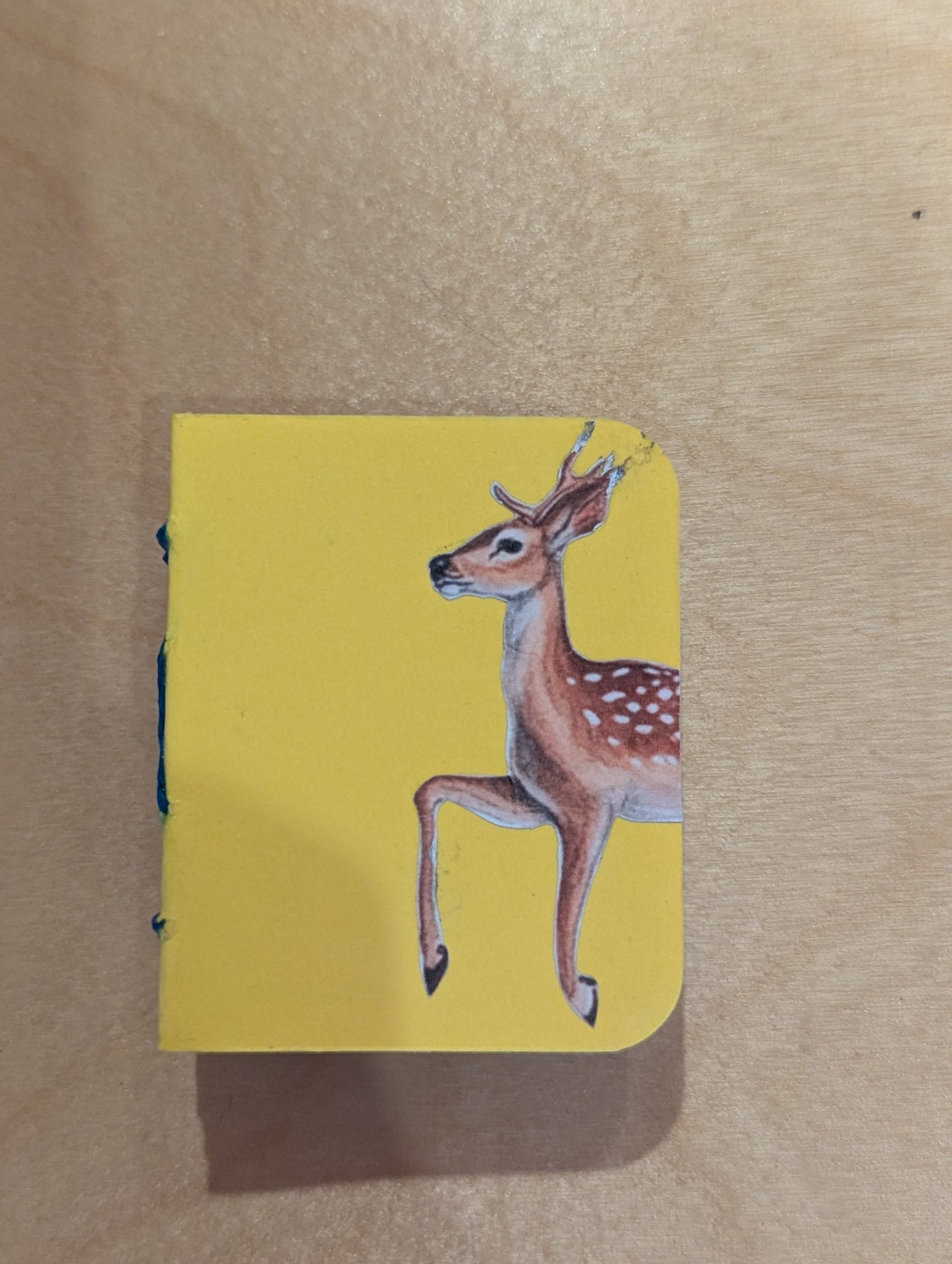Journal: Mini book, Yellow deer
