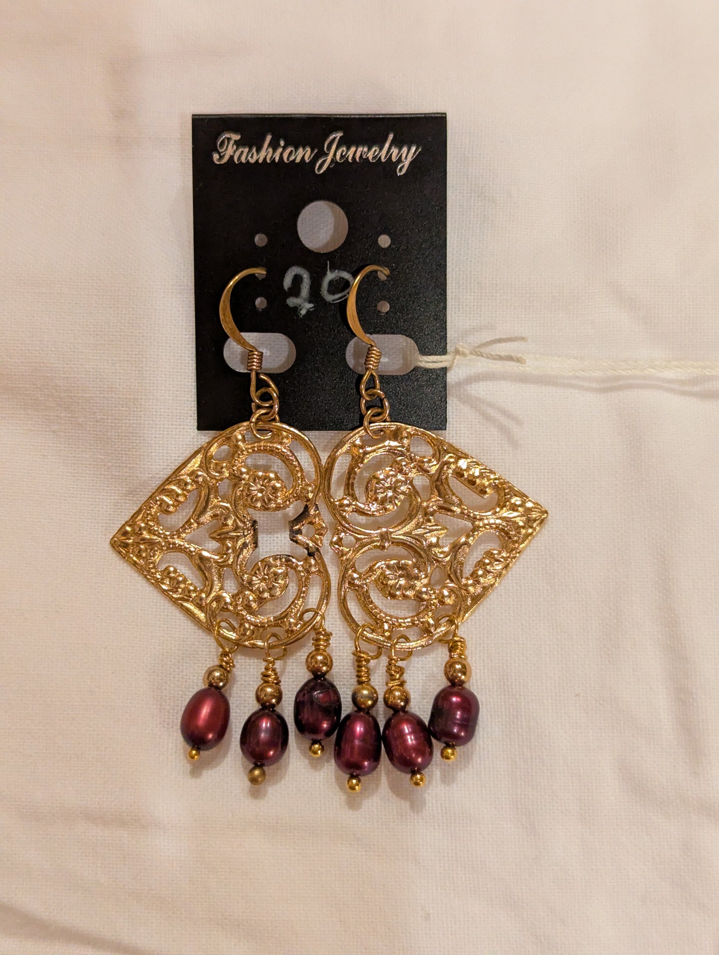 Earrings: Golden heart