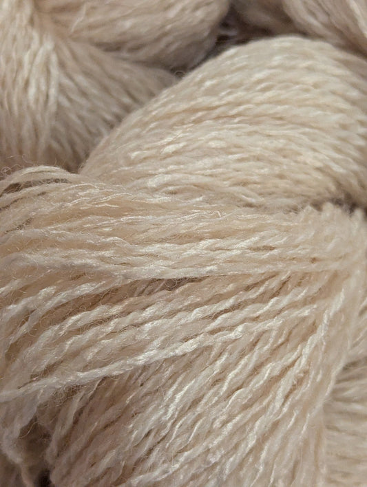 Handspun 50% Lotus fiber, 50% Alpaca 305 yds, 3.5 oz