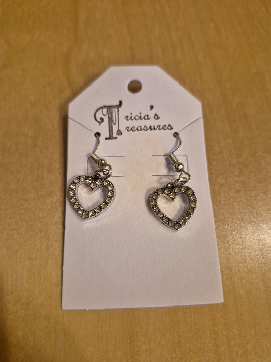 Earrings: Charmed heart
