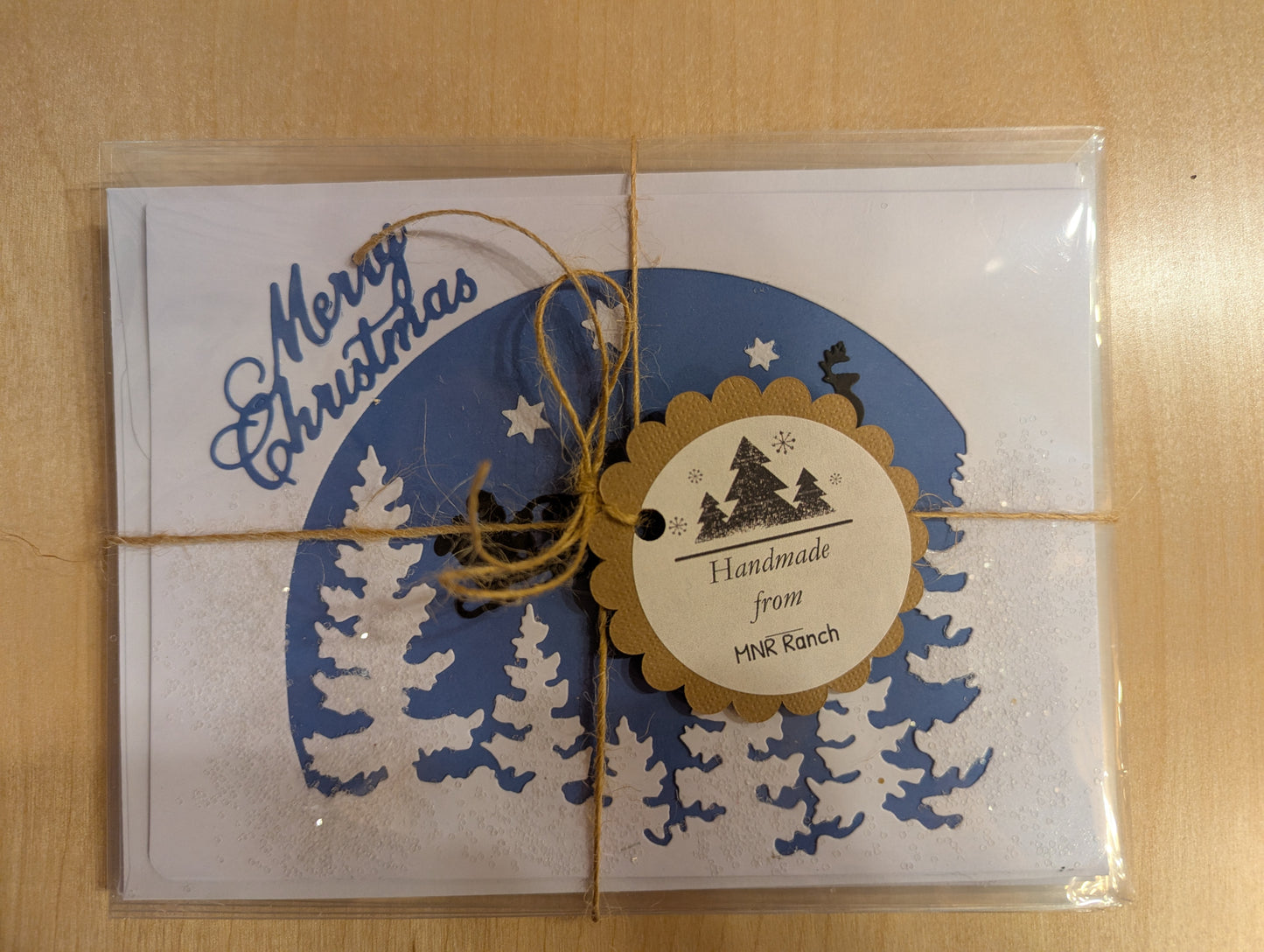 Hand made Christmas cards, set of 4, blank inside for your sentiment. Santa's sleigh in silhouette make for an elegantly charming set of 4 holiday cards.