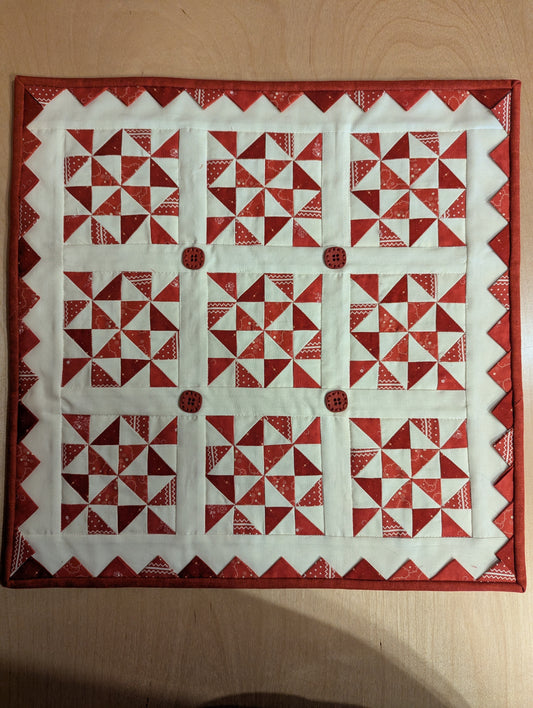 Quilted Wall Hanging: Pinwheels and Points