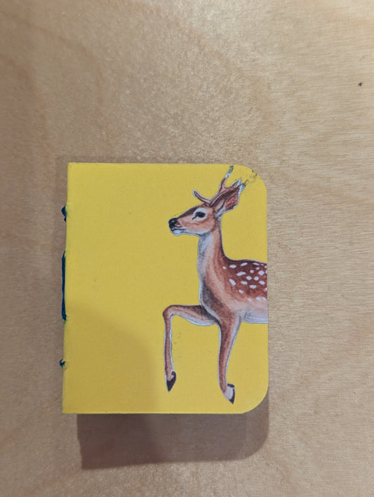 Journal: Mini book, Yellow deer