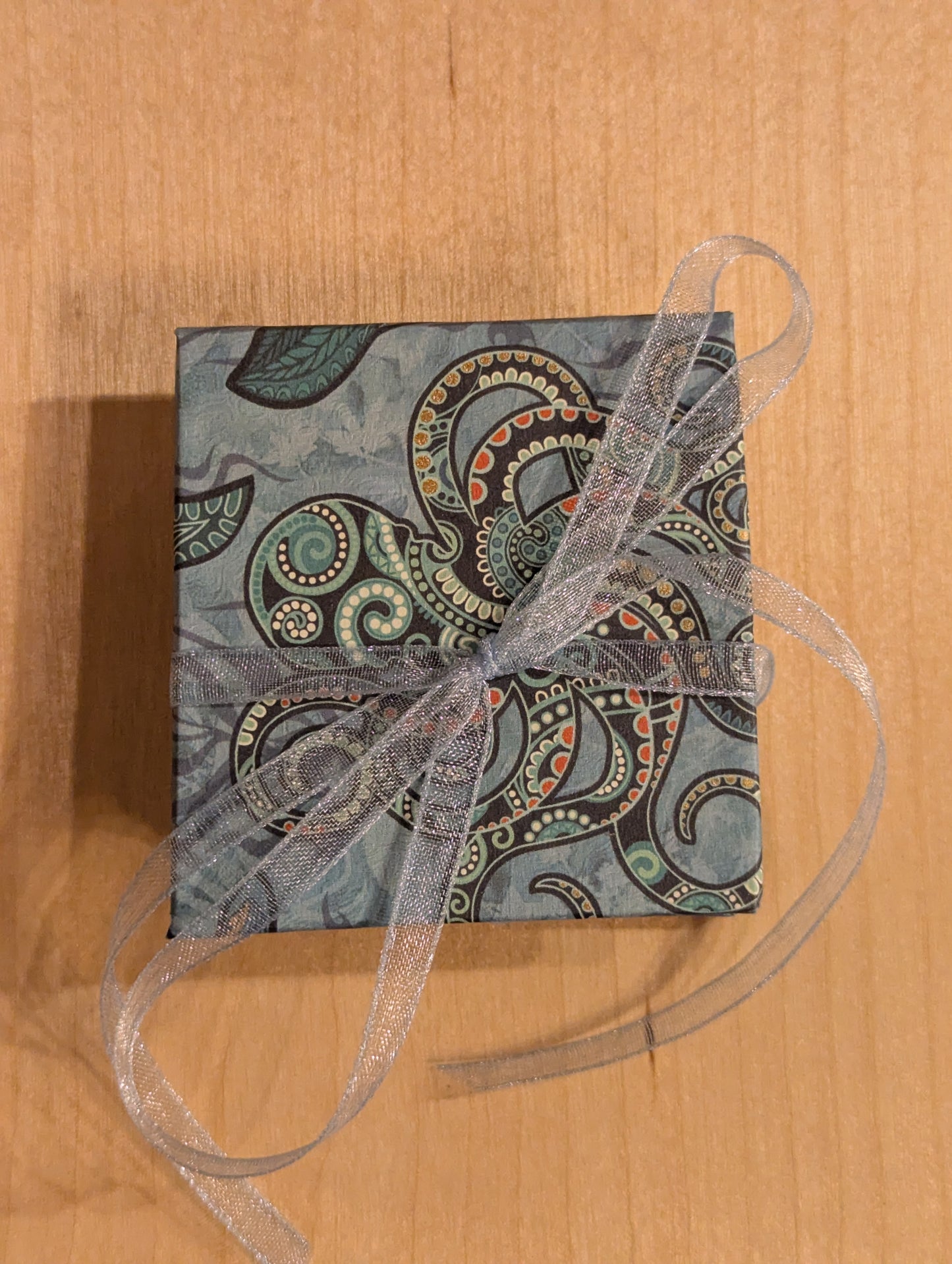 Expanding journal: Undersea life
